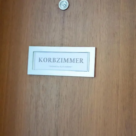 Korbzimmer Apartment